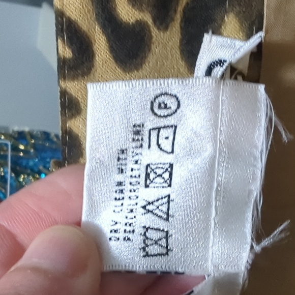 Animal print skirt size 8 - Picture 13 of 16